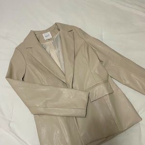 Oversized tan leather jacket | Size medium